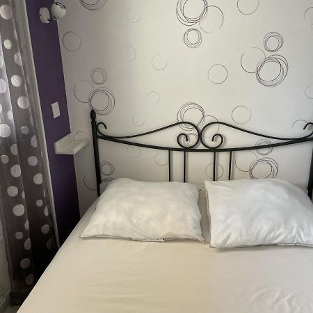 Bormes-Les-Mimosas - Appart 25M2 Avec Balcon - 4P المظهر الخارجي الصورة