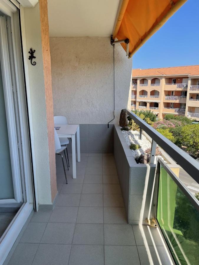 Bormes-Les-Mimosas - Appart 25M2 Avec Balcon - 4P المظهر الخارجي الصورة