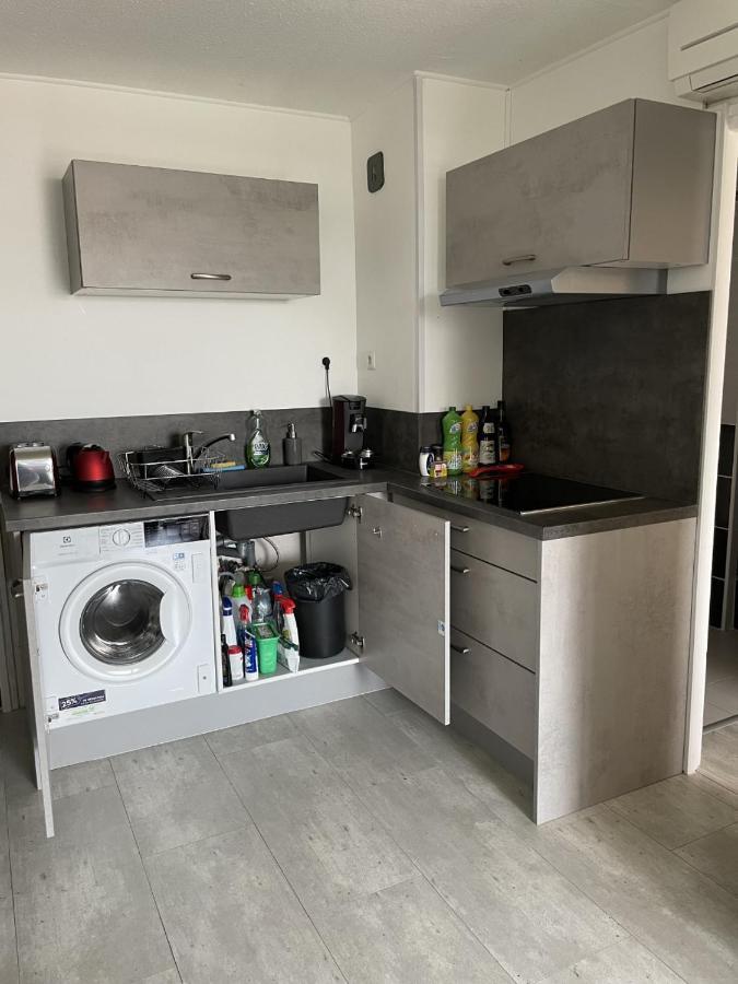 Bormes-Les-Mimosas - Appart 25M2 Avec Balcon - 4P المظهر الخارجي الصورة